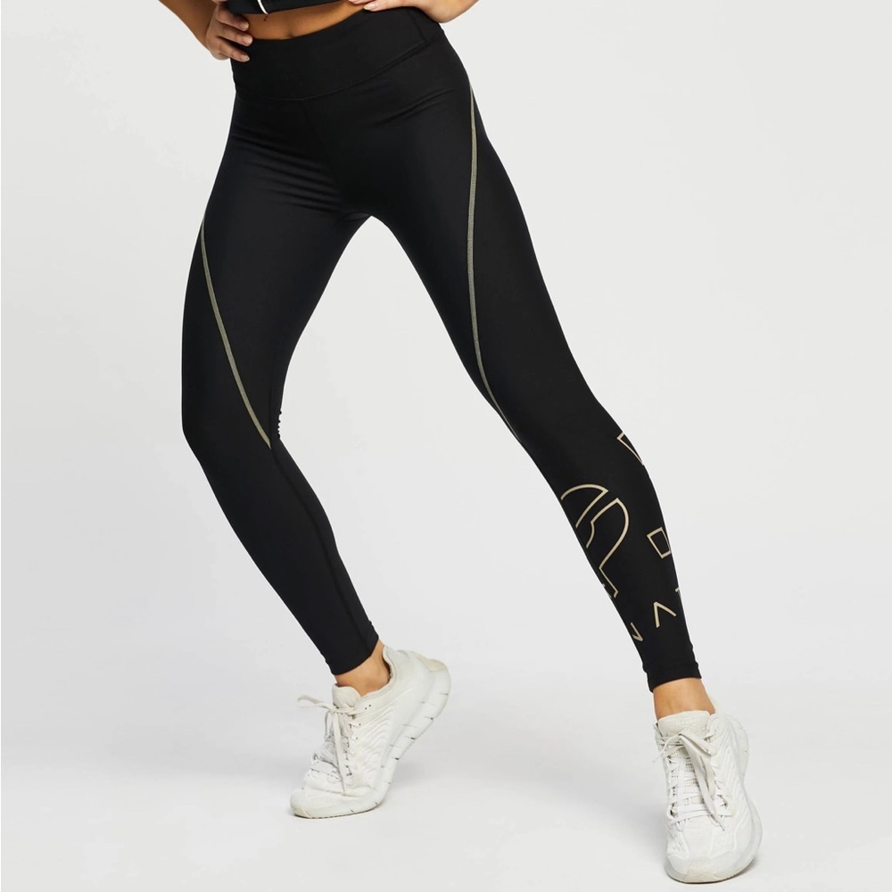 P.E Nation Point Race Leggings Women's Small Black